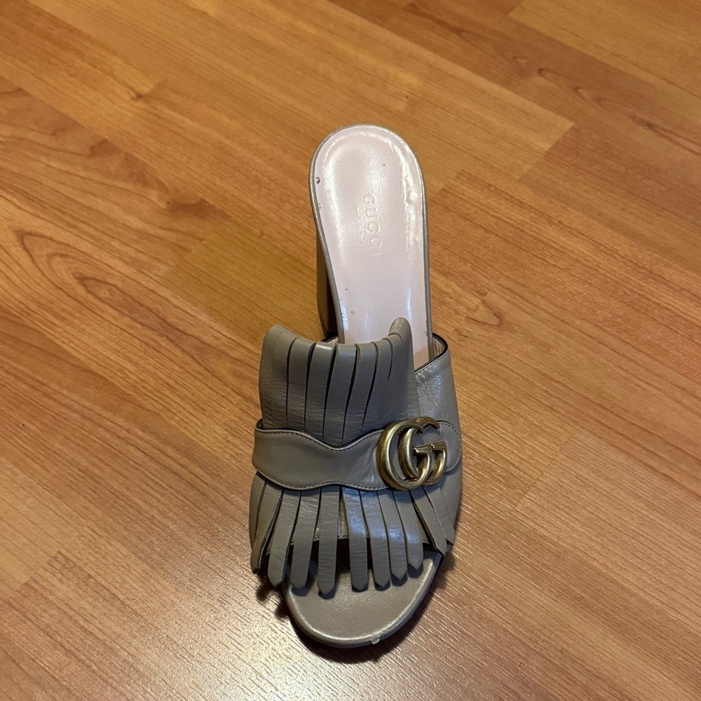 Gucci Marmont Leather Heel 39  Ampute New 
Only Left side shoe Beige